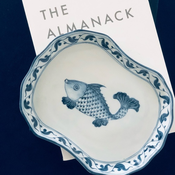 1970 Hand-painted Scalloped Shaped Fish Jewelry Trinket Dish - Picture 2 of 5